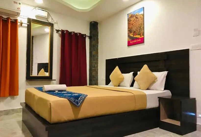 デラックスルーム, Swarajdeep Vacations