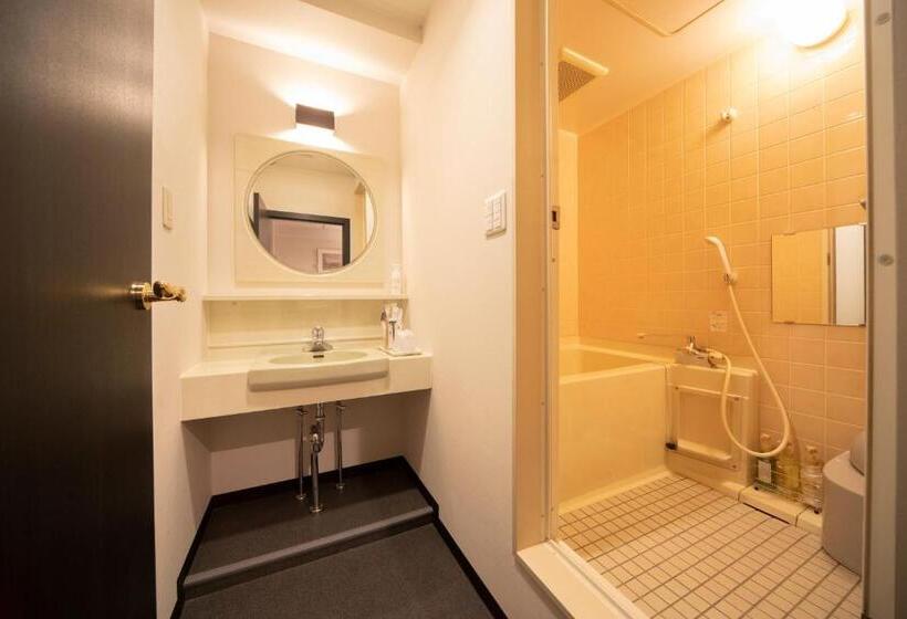 스탠다드 룸, The Grandeur