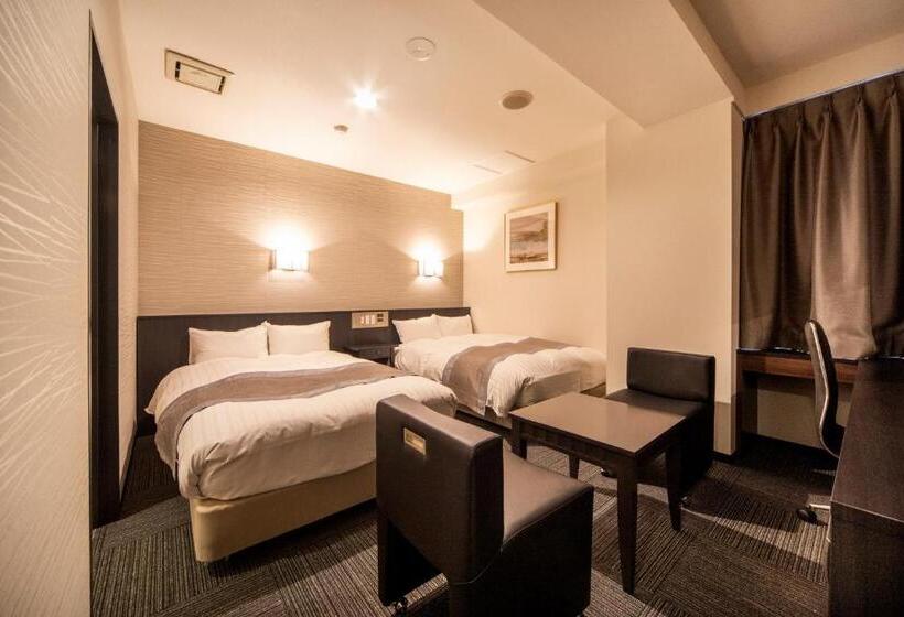 스탠다드 룸, The Grandeur