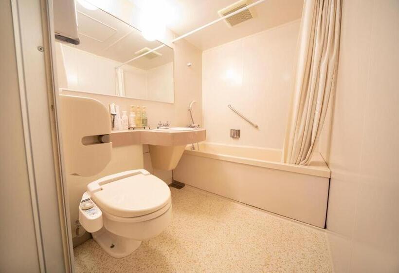 디럭스 룸, The Grandeur