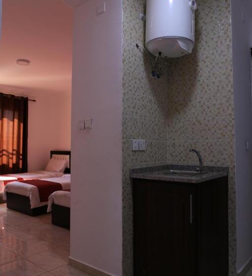 اتاق استاندارد سه نفره, Weekend