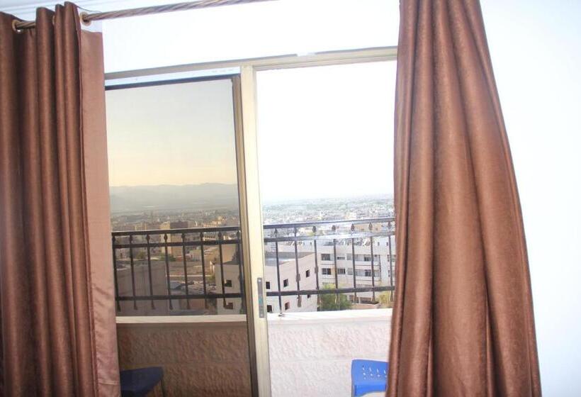 اتاق استاندارد با بالکن, Weekend