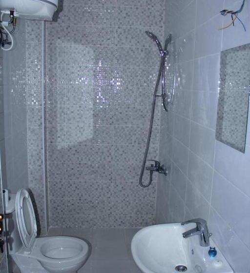 اتاق استاندارد یک نفره, Weekend