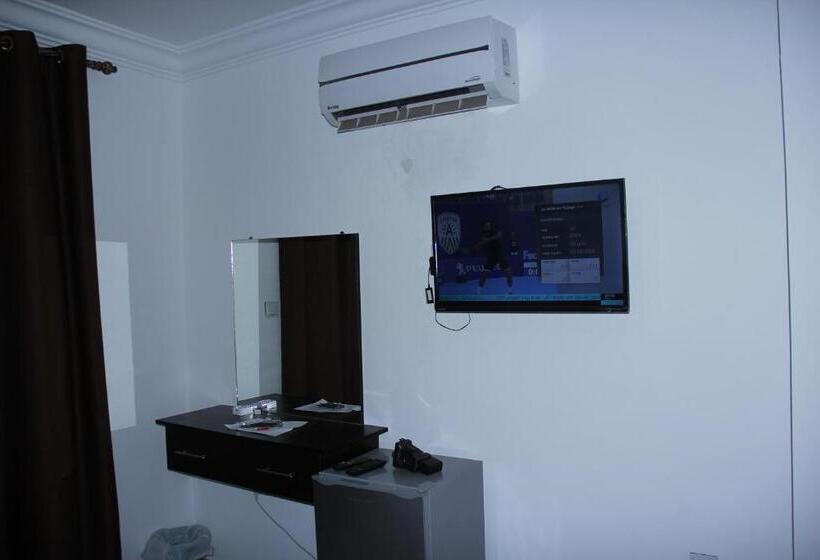 اتاق استاندارد یک نفره, Weekend