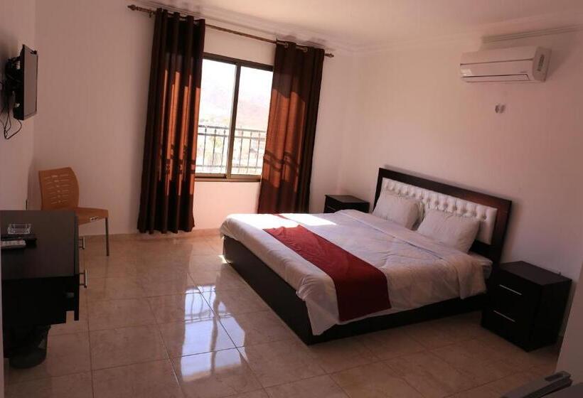 اتاق استاندارد یک نفره, Weekend