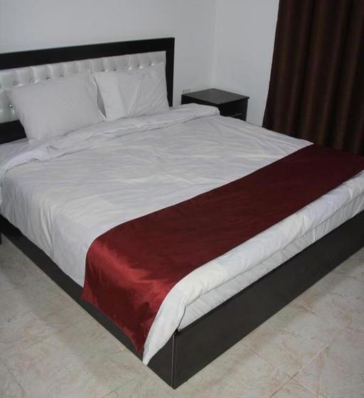 اتاق استاندارد یک نفره, Weekend