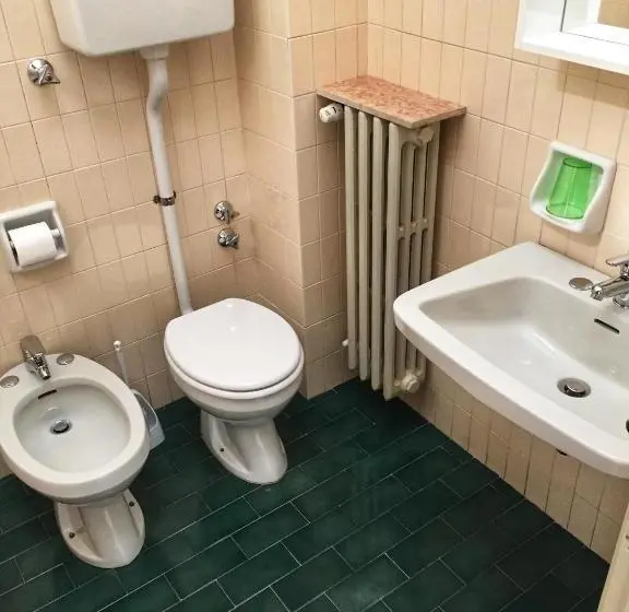 Standard Yhden Hengen Huone, Ostello Delle Cartiere
