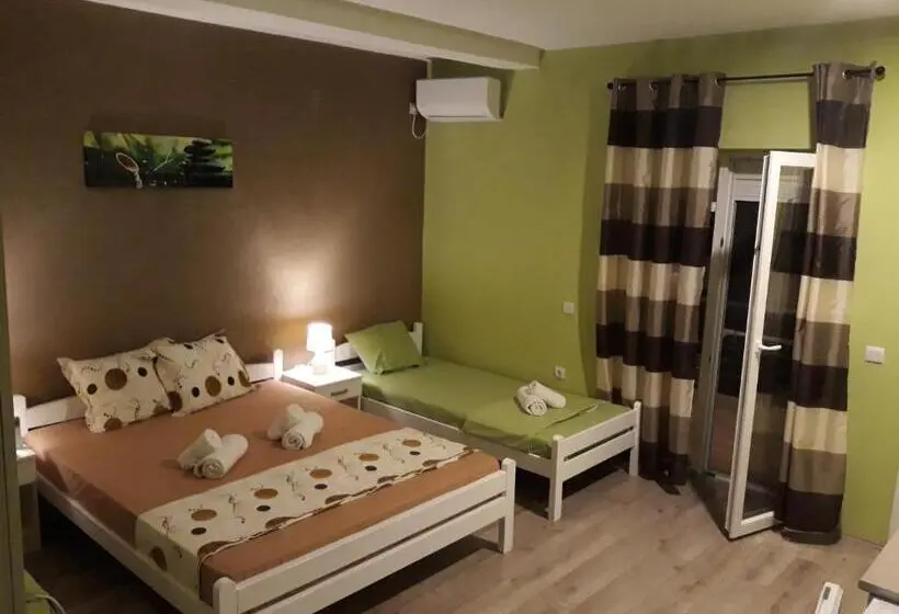 اتاق پریمیوم چهارنفره, Vila & Apartments Matea