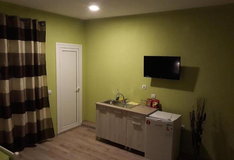 اتاق پریمیوم چهارنفره, Vila & Apartments Matea