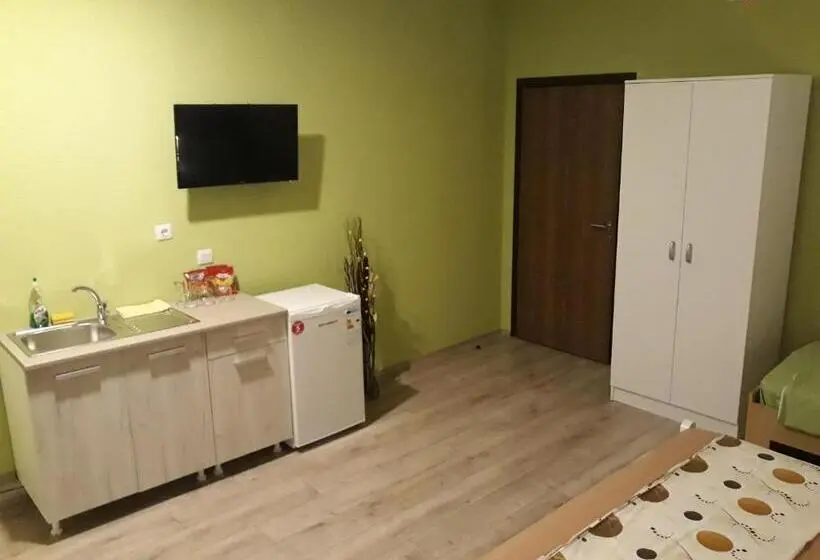 اتاق پریمیوم چهارنفره, Vila & Apartments Matea