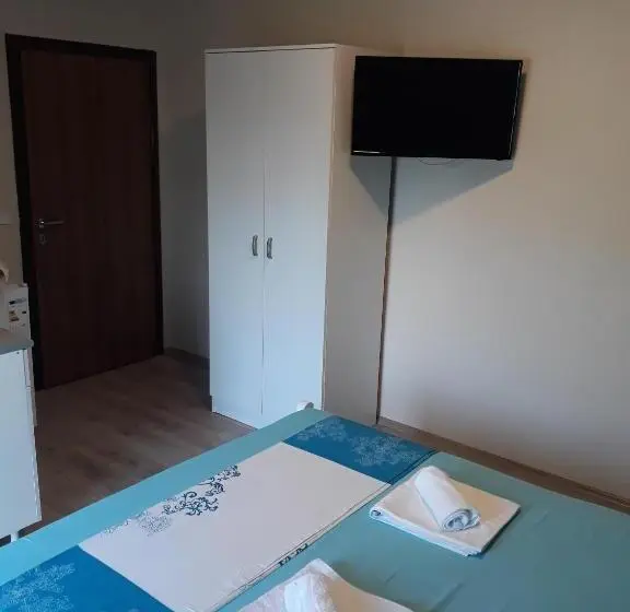 اتاق استاندارد با بالکن, Vila & Apartments Matea