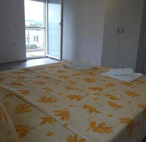 آپارتمان 1 خوابه با بالکن, Vila & Apartments Matea