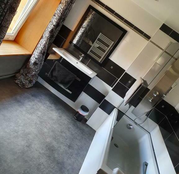 اتاق استاندارد, La Ferme De Saint Julien