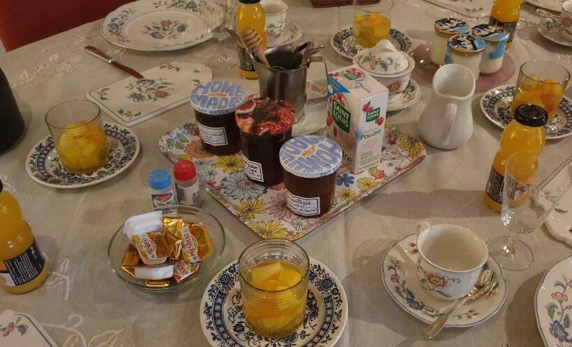 اتاق استاندارد, La Ferme De Saint Julien