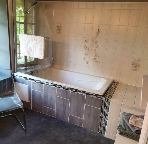 اتاق استاندارد, La Ferme De Saint Julien