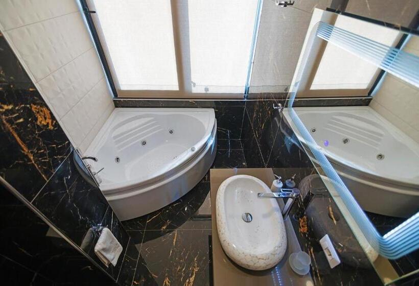 סוויטת ג'וניור, Brilliant Hotel & Spa