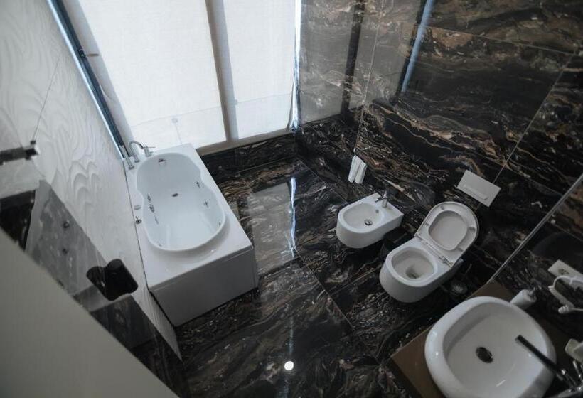 סוויטת ג'וניור, Brilliant Hotel & Spa