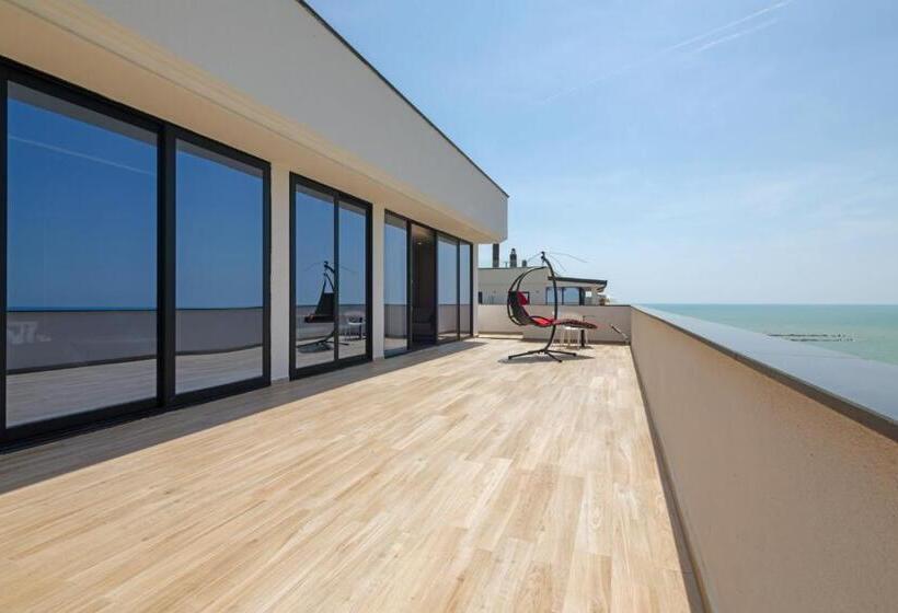 סוויטה דלוקס, Brilliant Hotel & Spa