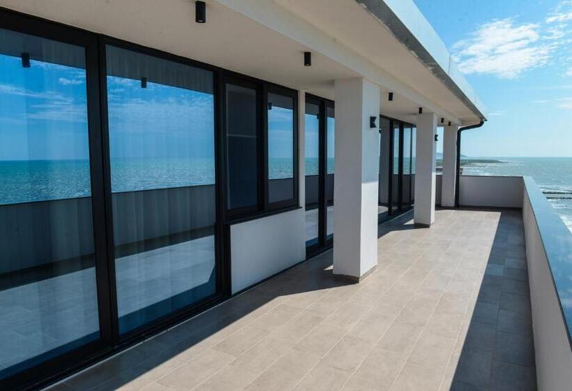 סוויטה דלוקס, Brilliant Hotel & Spa