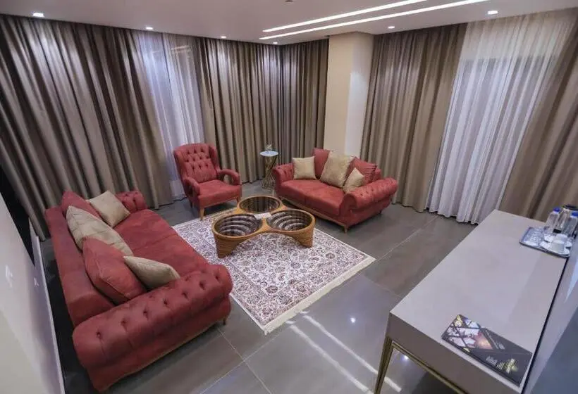 Suite with Hot Tub