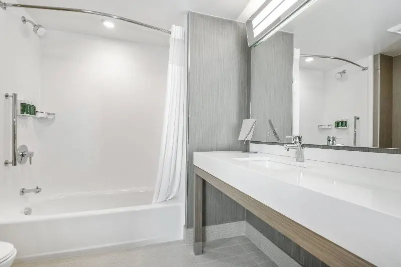 اتاق استاندارد با تخت بزرگ, Courtyard By Marriott Raleigh Cary/parkside Town Commons