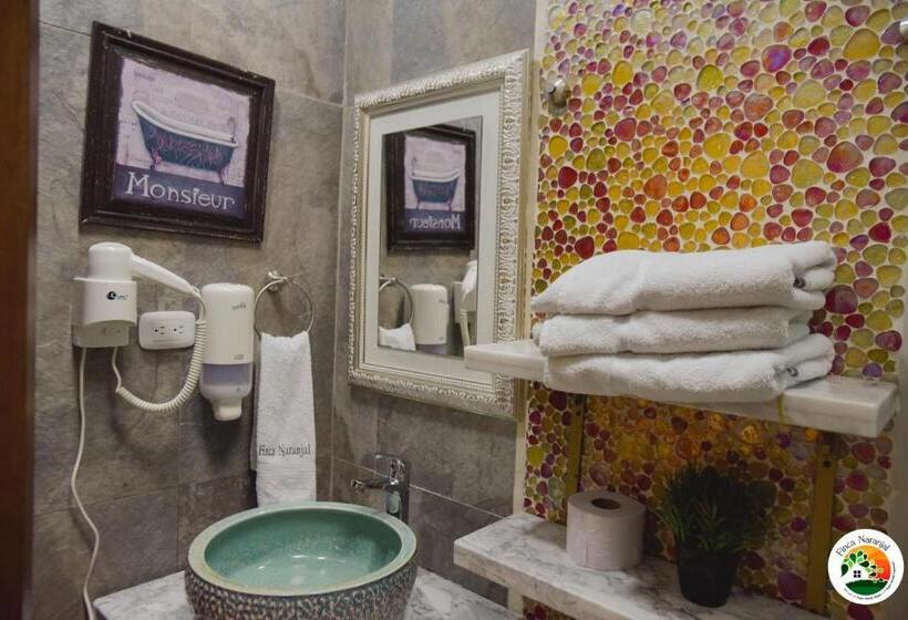 带阳台的三人标准间, Finca Naranjal