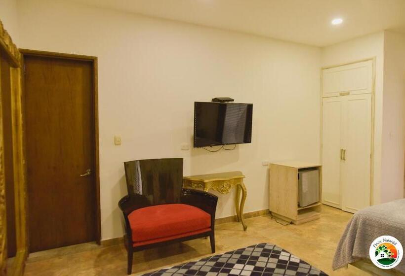 带阳台的三人标准间, Finca Naranjal