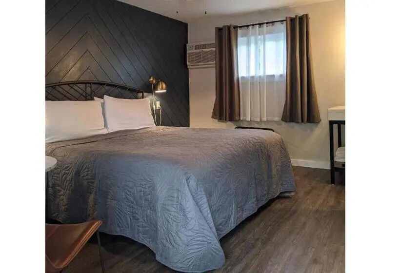 Standard-huone King-vuode, Cedar Court Inn