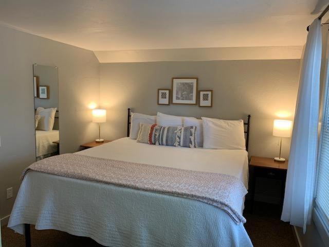 Люкс Кровать Кинг, Cedar Court Inn