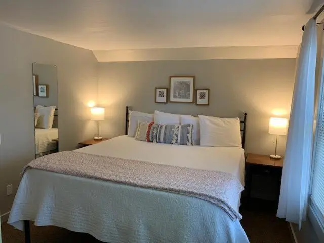 Sviitti King-vuode, Cedar Court Inn