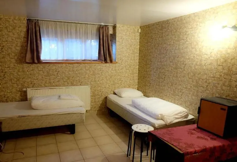 اتاق چهار تخته با دستشویی مشترک, A&l Private Rooms In Kaunas