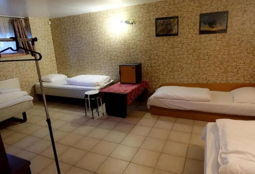 اتاق چهار تخته با دستشویی مشترک, A&l Private Rooms In Kaunas