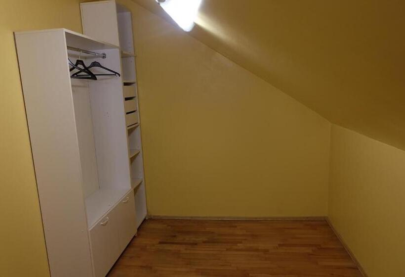 اتاق استاندارد چهار تخته, A&l Private Rooms In Kaunas