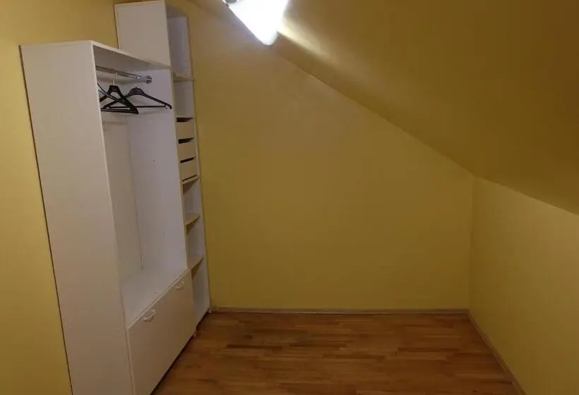 اتاق استاندارد چهار تخته, A&l Private Rooms In Kaunas