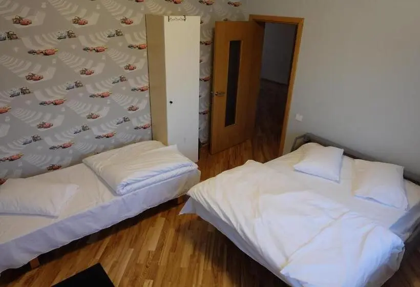 اتاق راحتی سه تخته, A&l Private Rooms In Kaunas