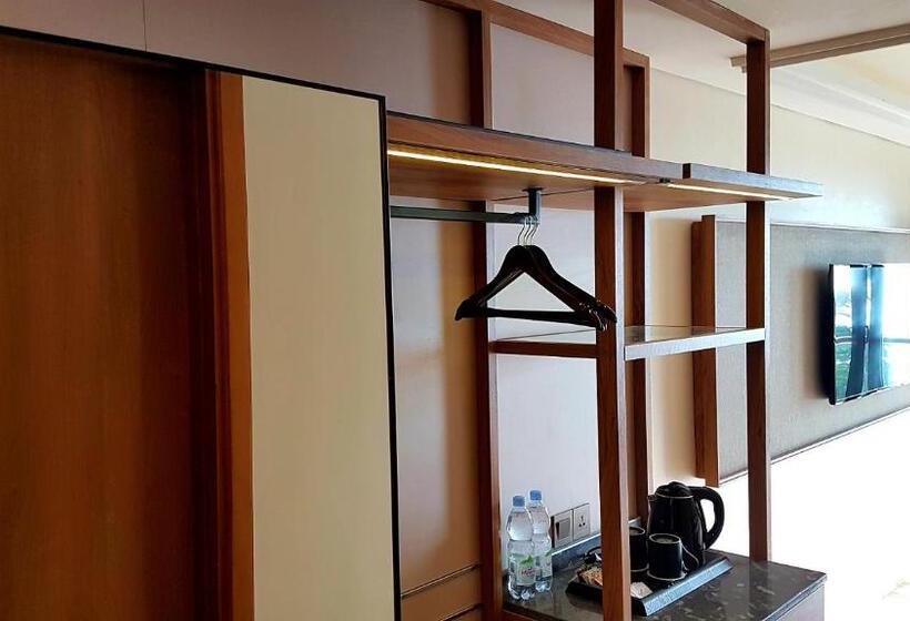 带大床的标准间, Louis Kienne Resort Senggigi