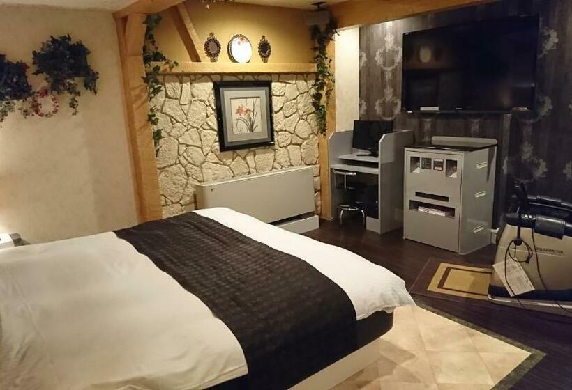 חדר סטנדרט עם ג'קוזי, Birthday Kakamigahara