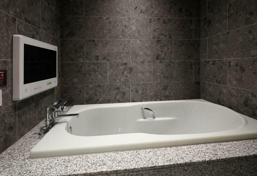 חדר סטנדרט עם ג'קוזי, Birthday Kakamigahara