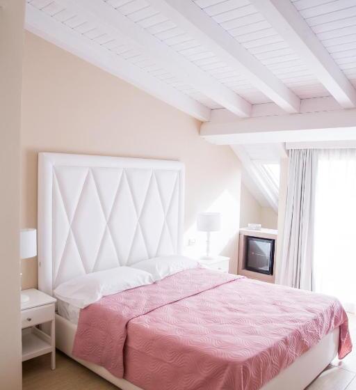 バスタブ付きスタンダードルーム, Attico