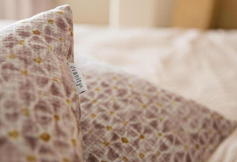 デラックスルーム, Attico