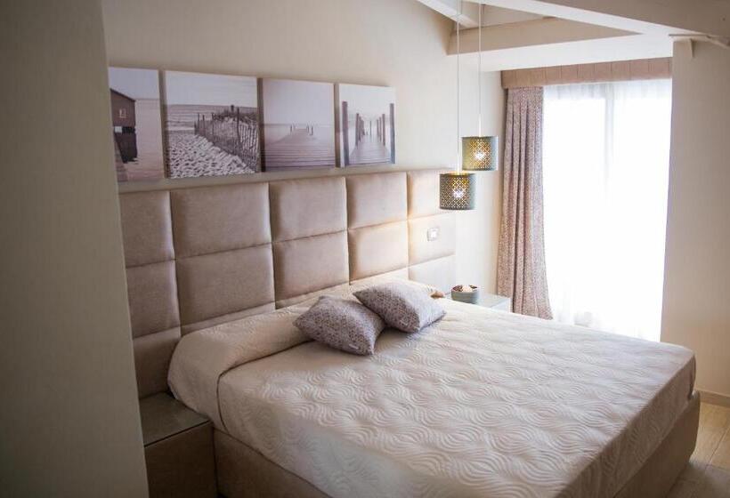 スタンダードルーム, Attico