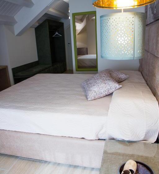 スタンダードルーム, Attico