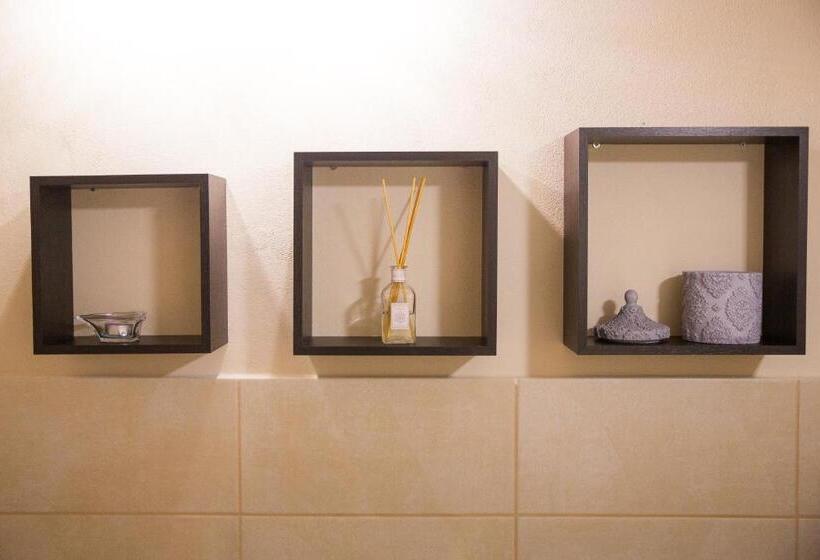 バスタブ付きスタンダードルーム, Attico