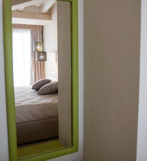 スタンダードルーム, Attico