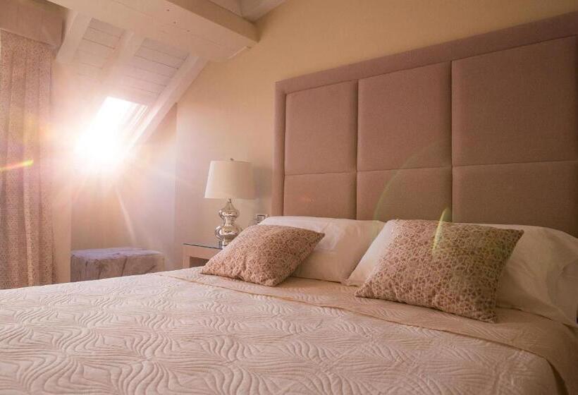 デラックスルーム, Attico