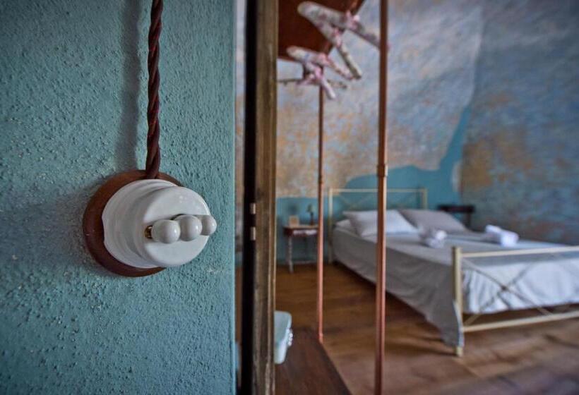 חדר סופריור, Una Volta