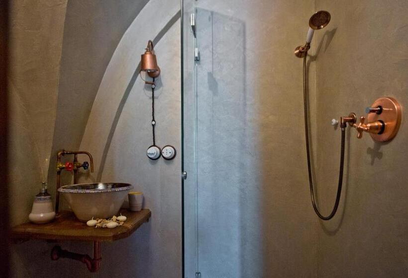 חדר סטנדרט, Una Volta