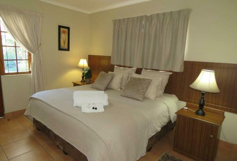 חדר דלוקס נוף בריכה, Butterscotch B&b