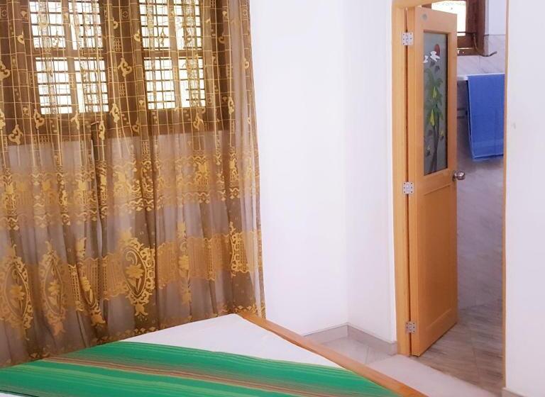 חדר לארבעה סטנדרטי עם נוף לגינה, Mother House