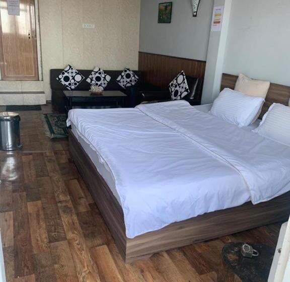 Camera Standard, Hideout Backpackers Hostel